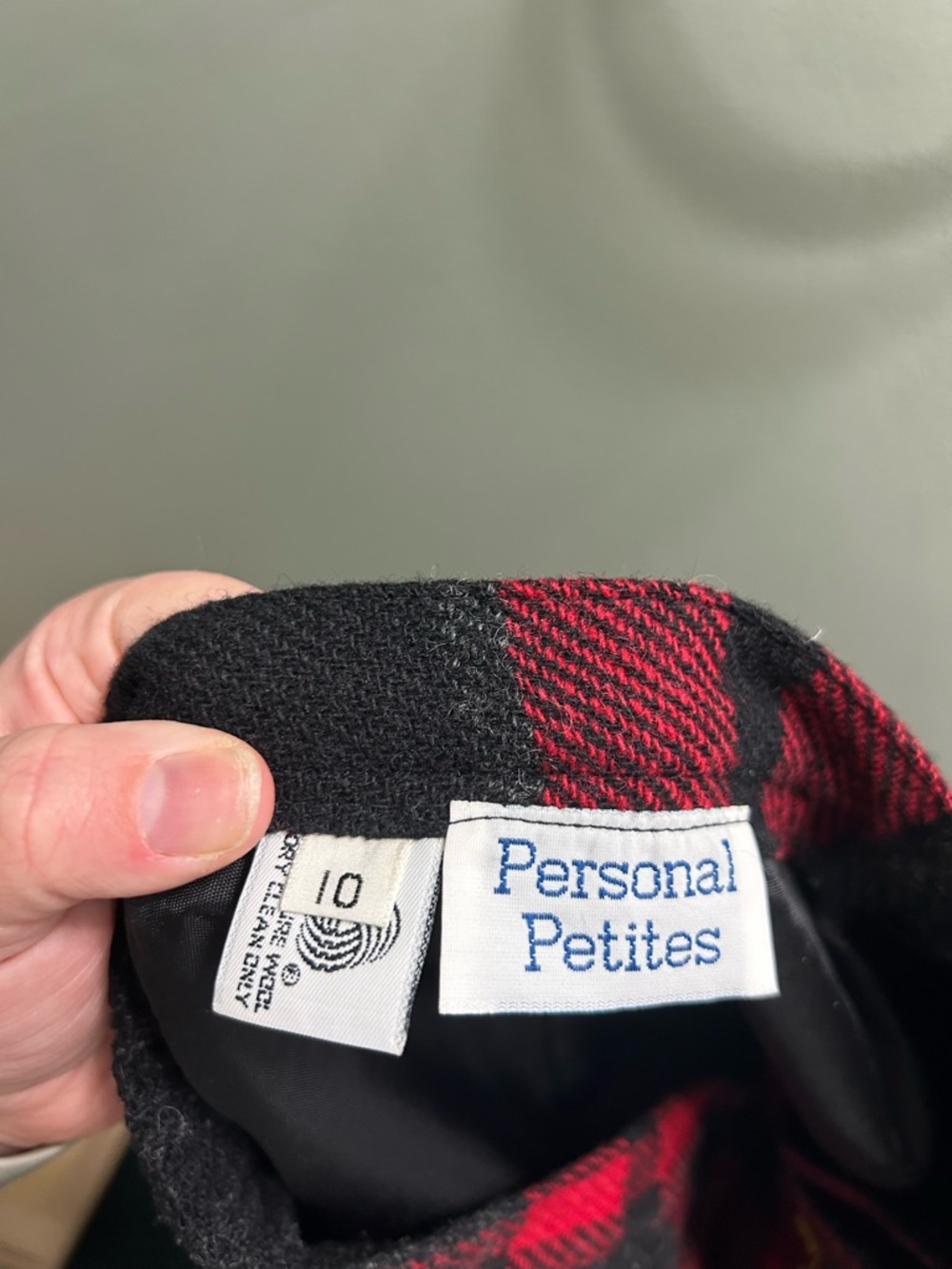 Beautiful vintage 100% wool plaid pleated skirt red and black made in USA - Picture 4 of 7
